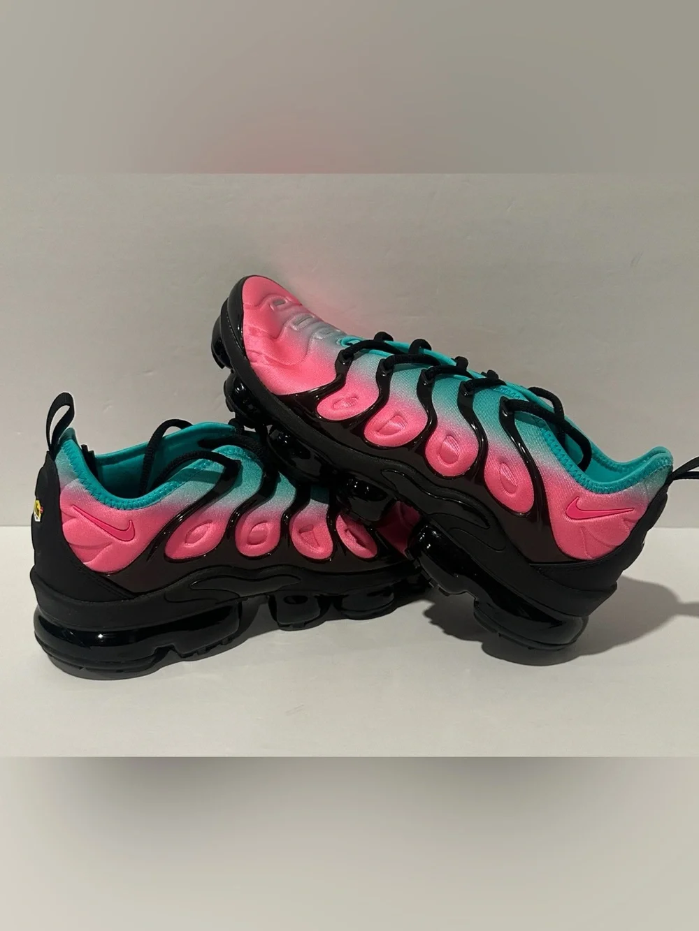 Nike Air VaporMax Plus ‘Miami Nights’ (FN7175-630) Sz: 10W